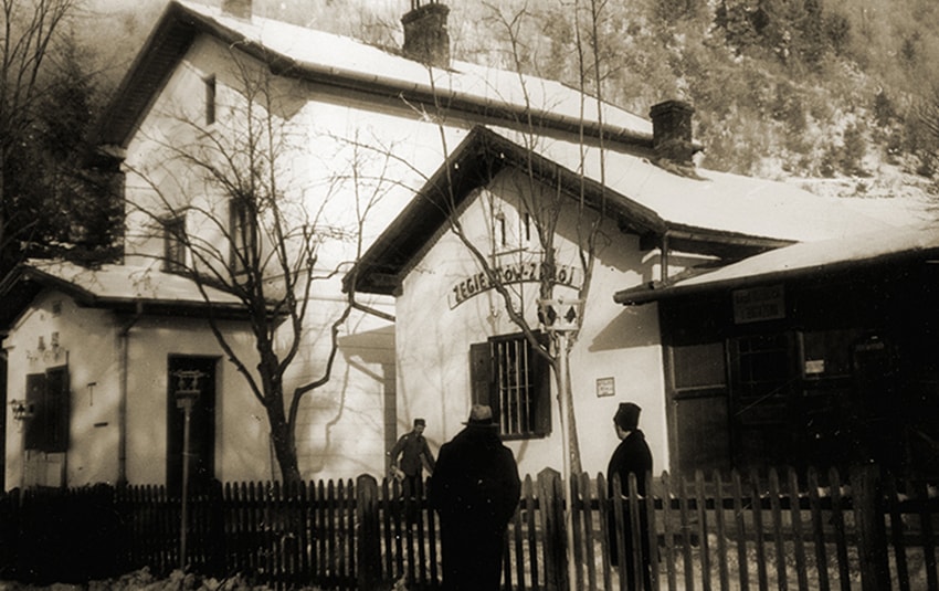 Stacja kolejowa w Żegiestowie. Sygnatura: 1-G-3798-2, 1951